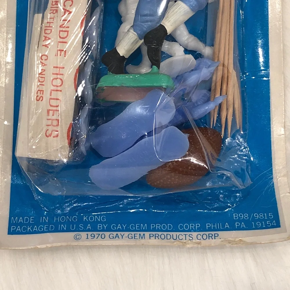 Vintage cake decorations